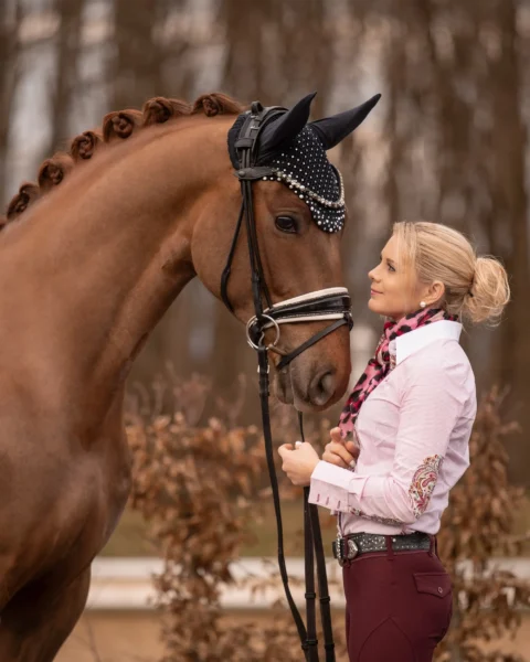 Angelina-De-Vittorio-Pferdevermittlung-Pferdeverkauf-Sportpferde-Freizeitpferde-Dressurpferde-Verkaufspferde-Süddeutschland-Bayern-About-1