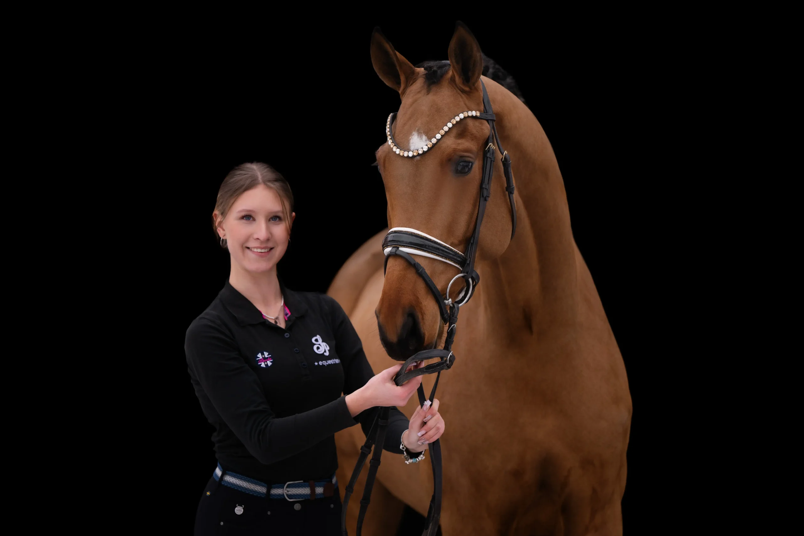 Angelina-De-Vittorio-Vermittlung-Verkauf-Sportpferde-Freizeitpferde-Dressurpferde-Verkaufspferde-Pferdeverkauf-Süddeutschland-Bayern-Team-Annika