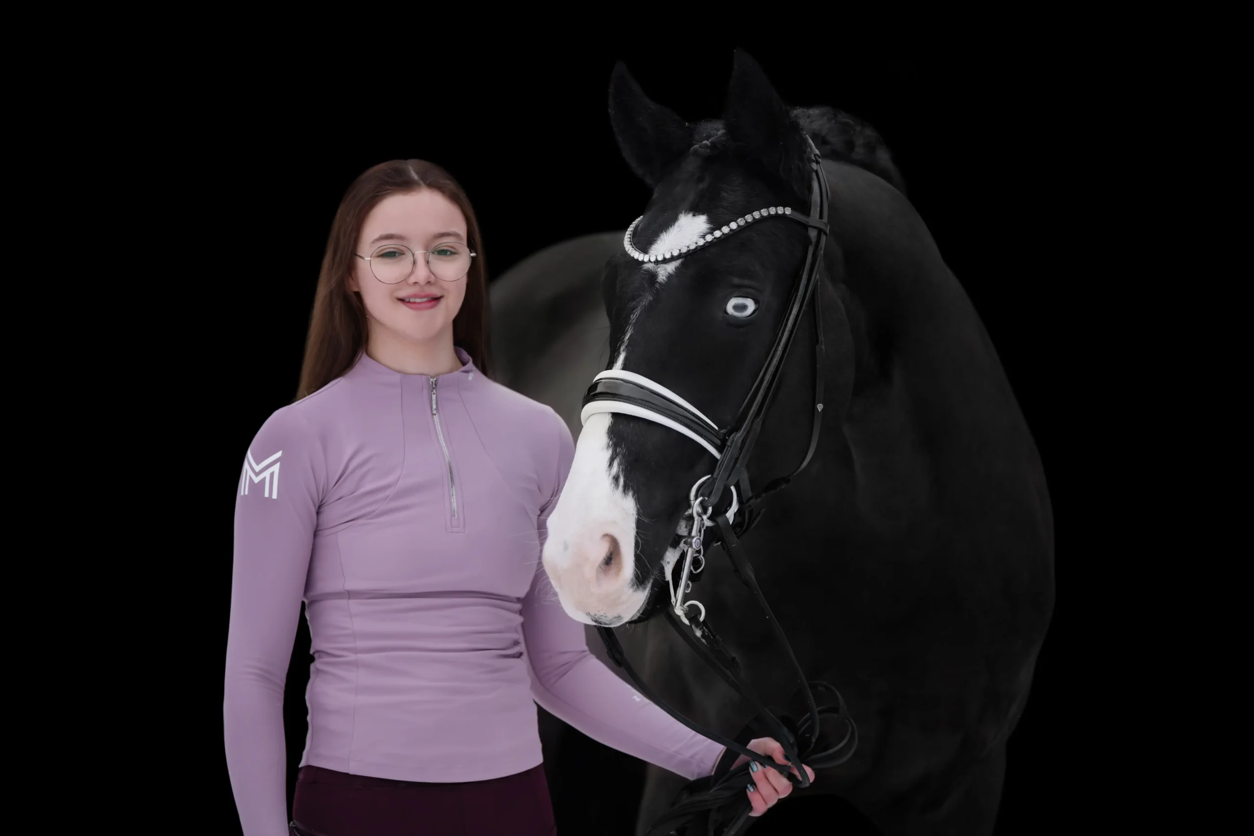 Angelina-De-Vittorio-Vermittlung-Verkauf-Sportpferde-Freizeitpferde-Dressurpferde-Verkaufspferde-Pferdeverkauf-Süddeutschland-Bayern-Team-Sophia